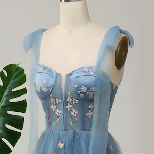 Elegant Off Shoulder Corset - style Wedding Dress,Flower Embroidered Outfit,Length Formal Dress, Evening Ball Gown,Bohemian Tulle Prom Dress