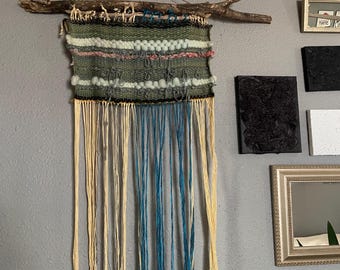 Wall Weaving: Title Name 'Powder'