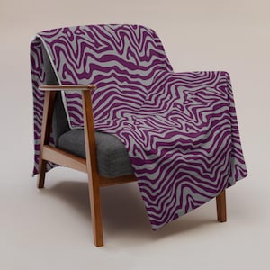 Purple Zebra Print Throw Blanket – Silky Soft Animal Pattern Decor 60x80