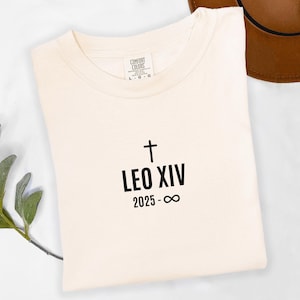 Pope Leo XIV Shirt, New Pope 2025 Tee, Robert Prevost T-Shirt, Papa Leo XIV, Leo the 14th, Vatican Gift, Pope Leo Crewneck, American Pope