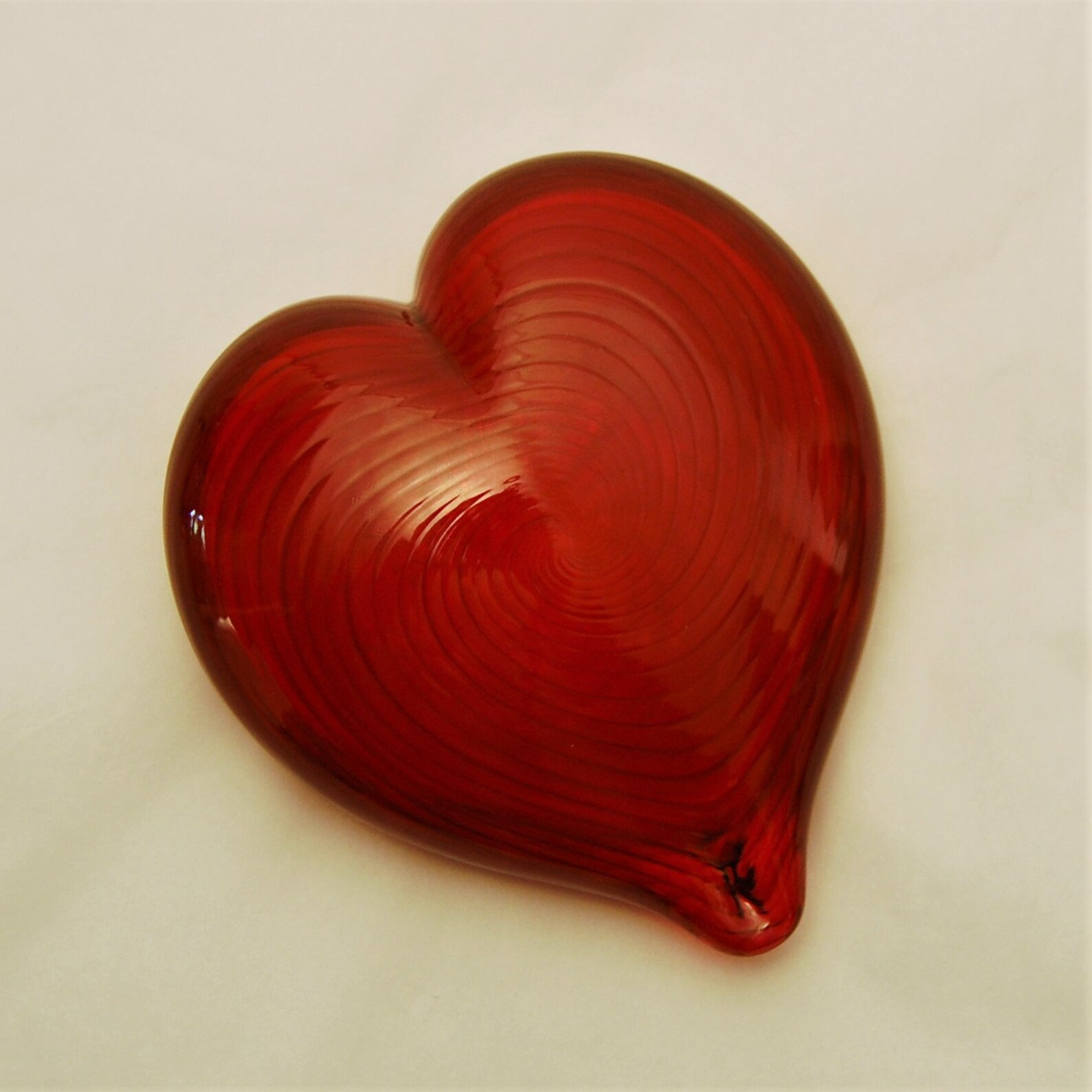 Red Swirl Glass Heart Paperweight Etsy