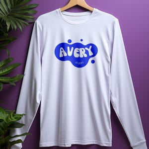 Personalisiertes besticktes Sweatshirt, neue Geschenk für Mama und Papa, individuell bestickter Rundhalsausschnitt, Mama und Papa Est. Pullover