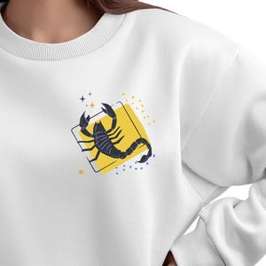 Personalisiertes besticktes Sweatshirt, neue Geschenk für Mama und Papa, individuell bestickter Rundhalsausschnitt, Mama und Papa Est. Pullover
