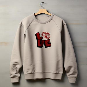 Personalisiertes besticktes Sweatshirt, neue Geschenk für Mama und Papa, individuell bestickter Rundhalsausschnitt, Mama und Papa Est. Pullover