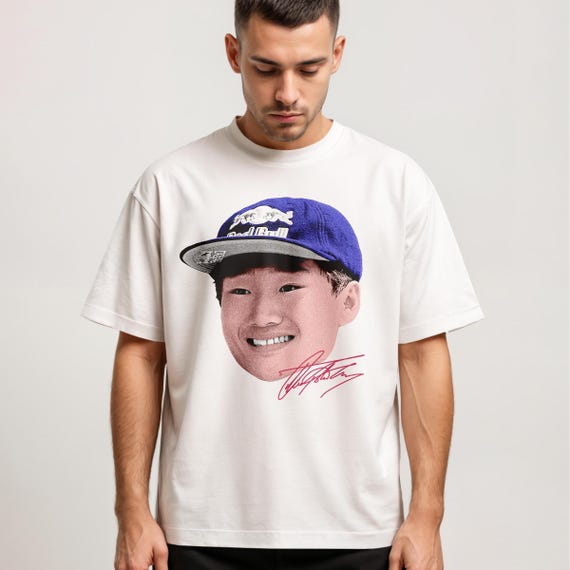 角田裕毅　サイン入りTシャツ 角田裕毅選手サイン入りビッグヘッドTシャツ | おもしろレッドブルF1