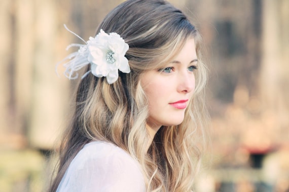 ? FLOWER FASCINATOR PINUP BRIDE BOHO WEDDING CLIP FLORAL HAIR PIECE WHITE BOHO Bridal Hair Accessories, White Flower Bridal Hair Pins  main image 2