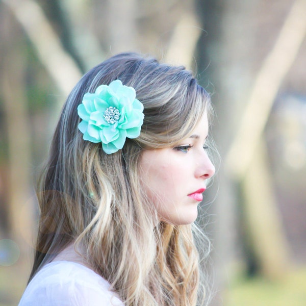 seafoam flower hair clip, mint green hair clip, something blue wedding, bridesmaid hair clip