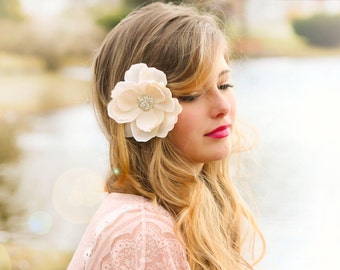 ivory bridal flower, ivory wedding flower, Ivory magnolia wedding flower hair clip