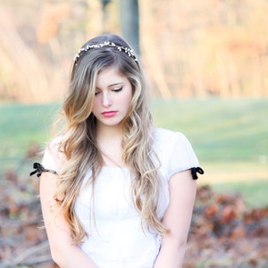 wedding headband, bridal headband, bridal headpiece, Bridal tiara with white berries, woodland bridal wreath image 3