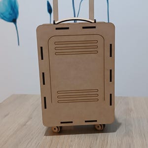 Tirelire en forme de valise, fichier découpé au laser