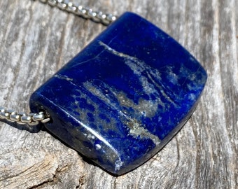 Blue Lapis Lazuli Gemstone Pendant.