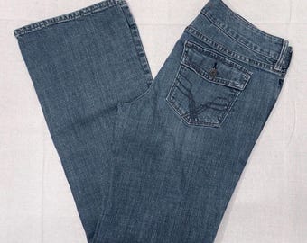 Vintage Bootcut Denim Jeans with Cute Flap Pockets, Women's Size 12L, Medium Rise and Wash, Gap 1969