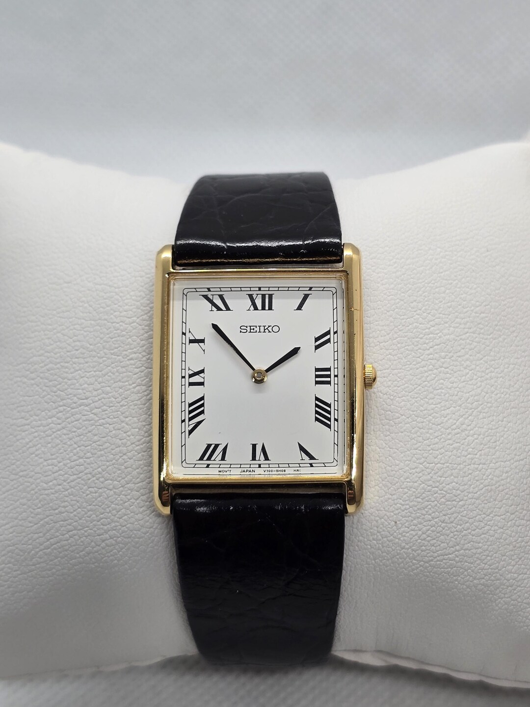 Vintage Seiko Tank Watch 25mm Gold Tone Roman Numeral Dial Classic