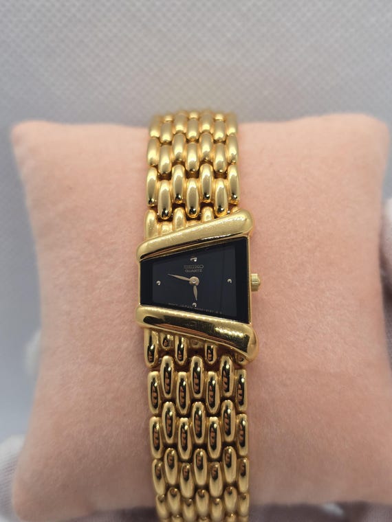 SEIKO　Rivoli ゴールド 腕時計 Rare Vintage Seiko Rivoli Asymmetrical Trapezoid Quartz