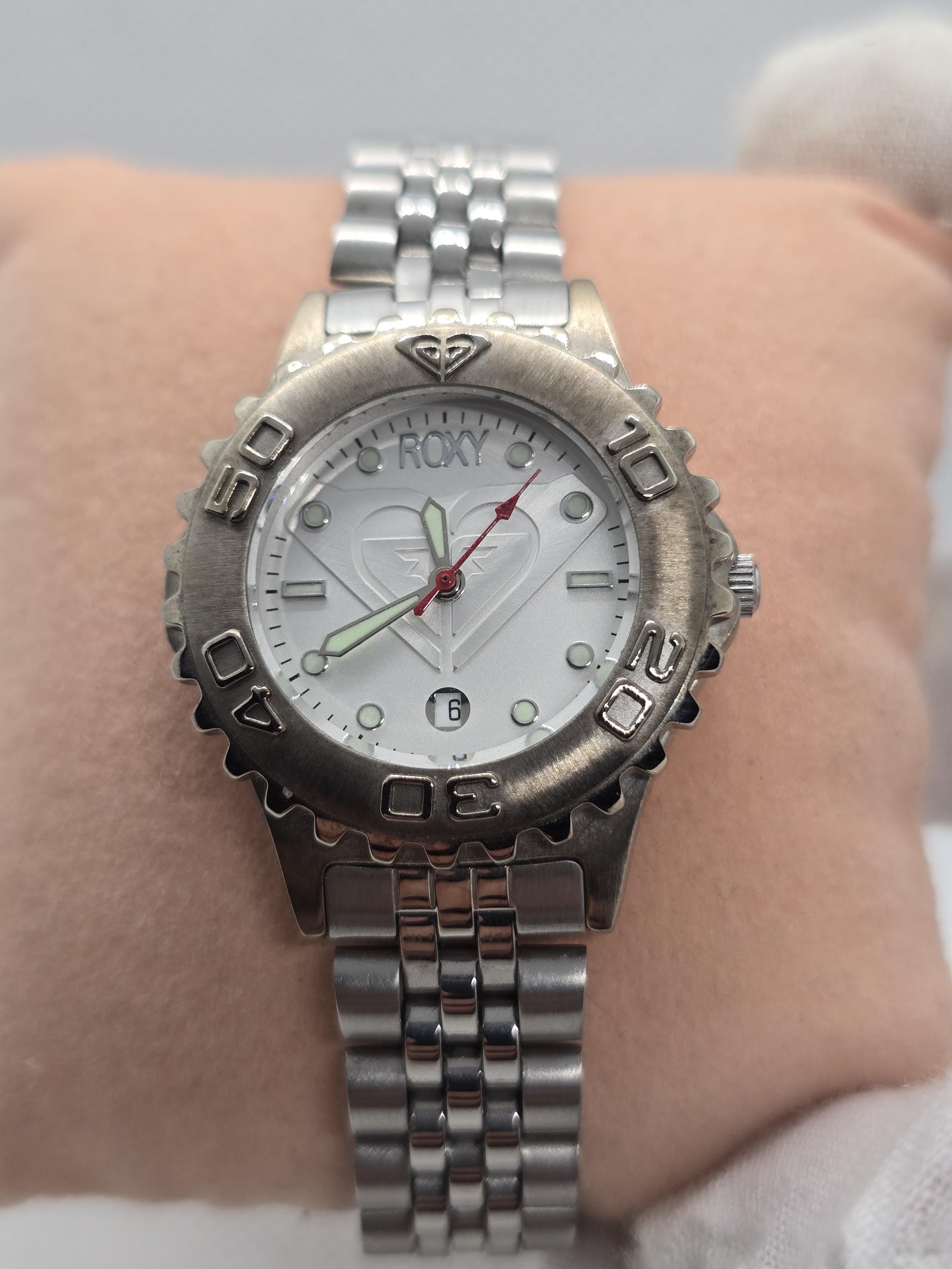 Vintage Roxy Quiksilver Women's Watch Silver Tone Stainless Steel