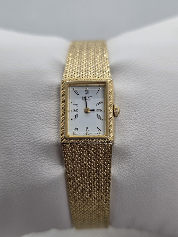Vintage Seiko Womens Watch Gold Tone Tank Watch Petite  display picture 1