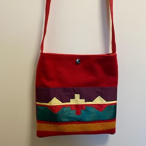 Cartera cruzada con cintas cosidas a mano de los nativos americanos Osage