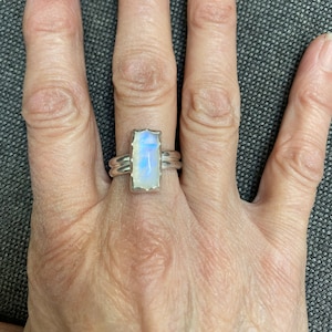 Moonstone and Sterling Silver Ring