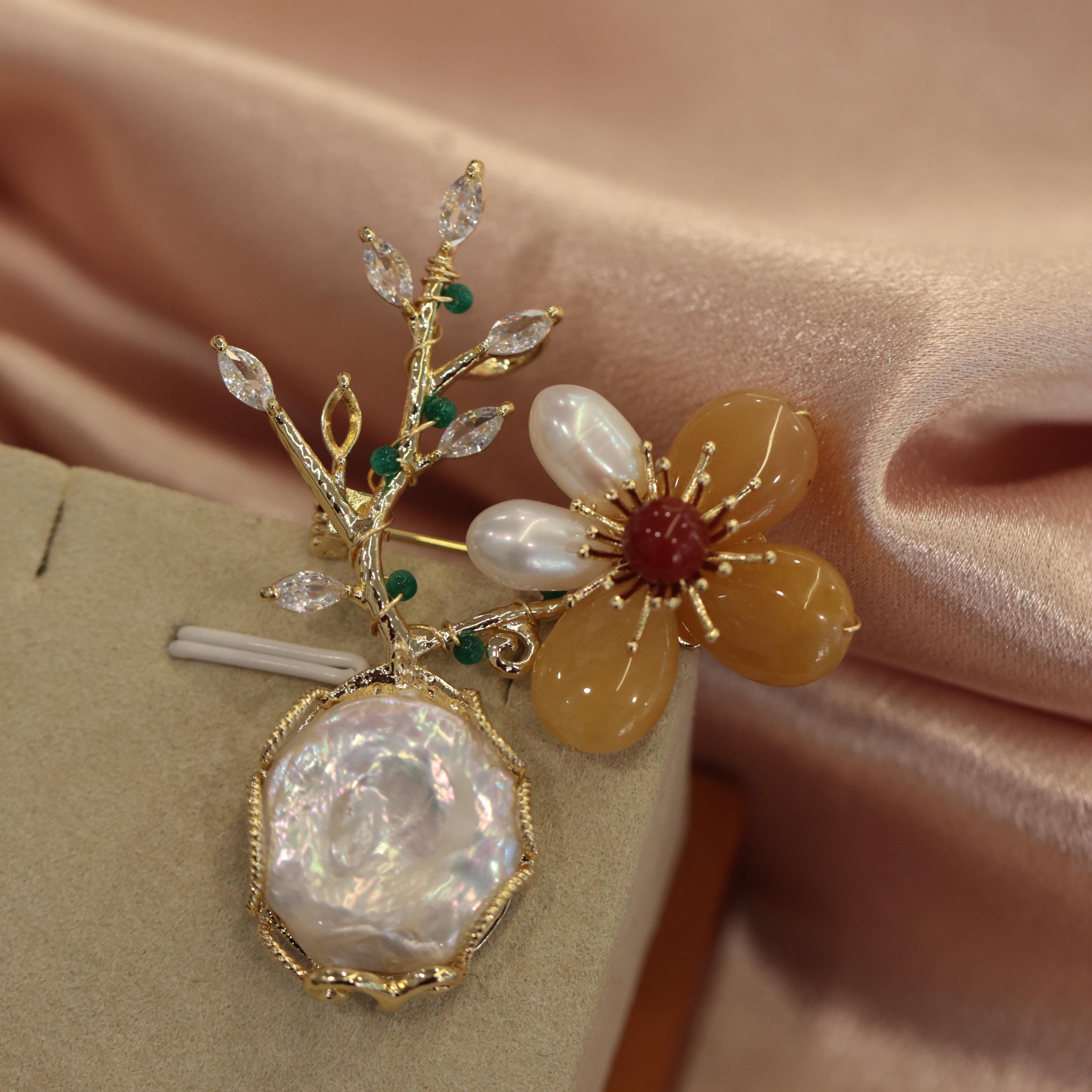 Baroque Pearl Flower Brooch, 14K Gold-filled Pin, Handmade Jewelry