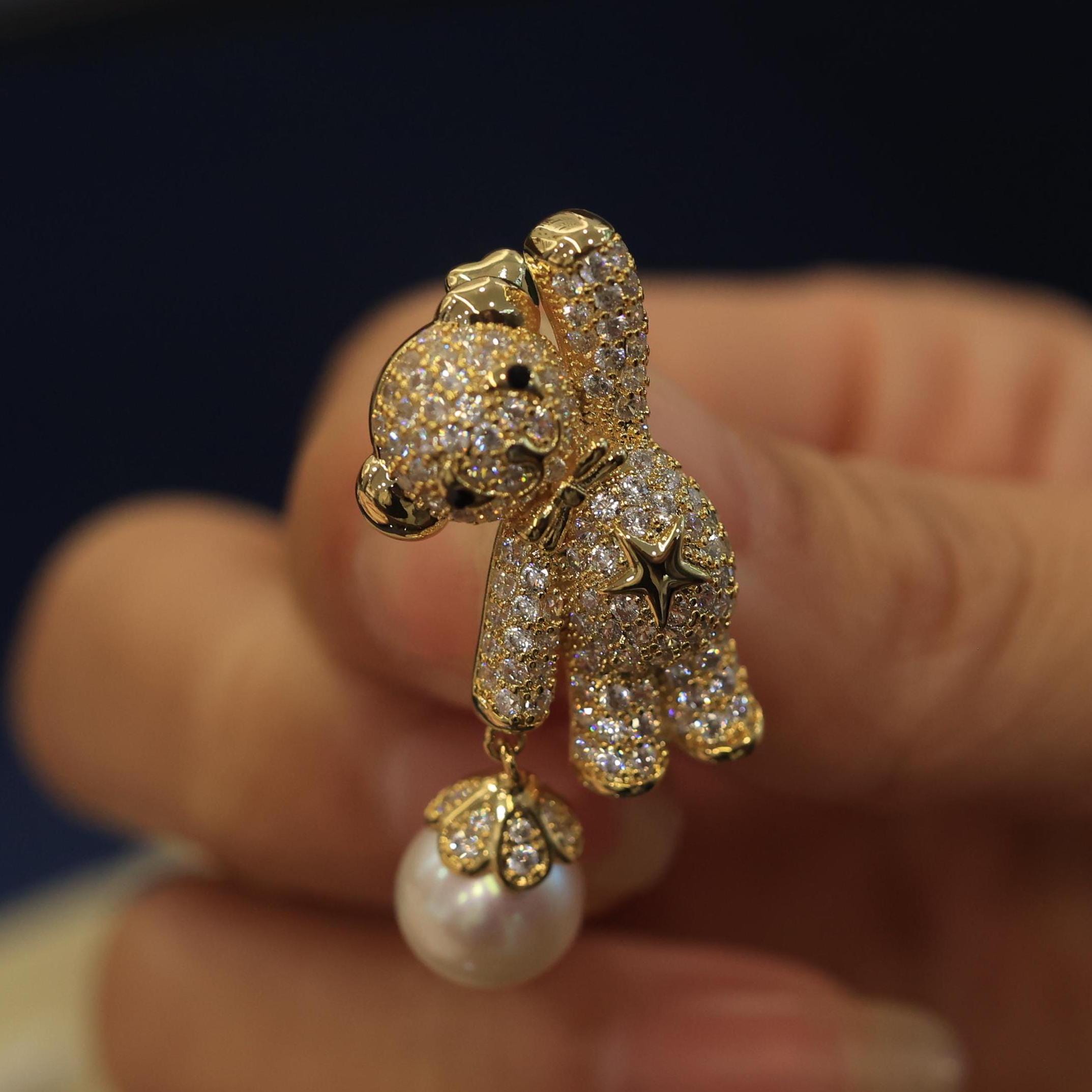 Teddy Bear Pearl Brooch, 14K Gold-Filled Animal Lapel Pin, Freshwater Pearl Gift for Mom