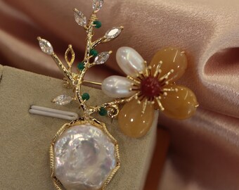Baroque Pearl Flower Brooch, 14K Gold-Filled Pin, Handmade Jewelry