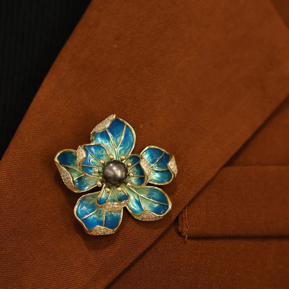 Tahitian Pearl Brooch, Enamel Floral Pin, 14K Gold Filled - Etsy display picture 1