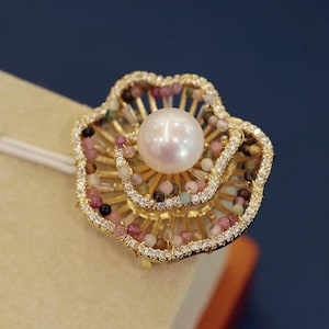 Crystal Pearl Brooch, Rose Jewelry, Elegant Coat and Sweater Pin, Handmade Floral Brooch, Gifts for Her, Wedding Brooch