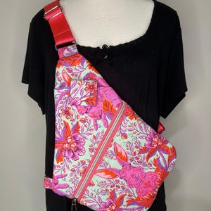 Hippity Hop Traveler Concealed Carry Convertible Crossbody| Shoulder Bag