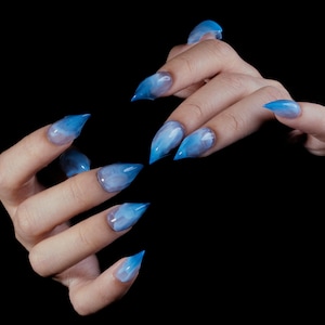 Iced Blue Watercolor Dragon Claw Press-On Nails | Sparkling Gothic Nails | Fox Nails | 3D Dragon Claw Nails | Cat Nails | Eagle Claw Nails