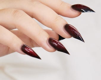 Uñas de garra de vampiro para Halloween, uñas postizas de aguja con degradado rojo sangre y negro, uñas góticas de bruja de terror, uñas de cosplay espeluznantes, uñas de bruja