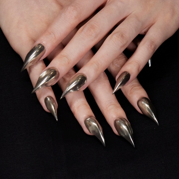 Handmade Chrome Silver Claw Nails | Long Metallic Stiletto Goth Nails | Mirror Finish Talon Set | Werewolf Nails| Acrylic Y2K Nails