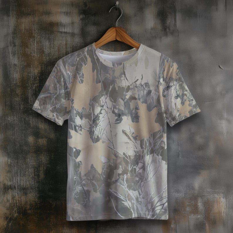 Mossy Oak Camo Print Tee: Men's Outdoor Hunter Shirt image 4