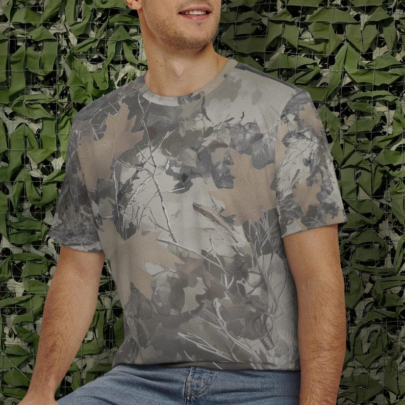 Mossy Oak Camo Print Tee: Men's Outdoor Hunter Shirt image 3