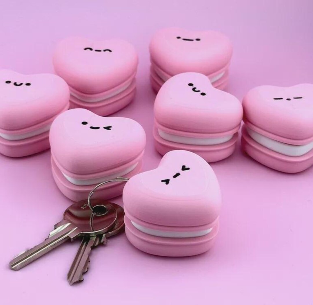 Valentine Heart Fidget Keychain – Keyboard Clicker Stress Relief Toy ...