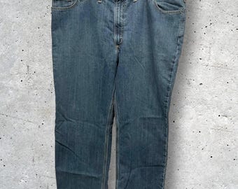 Carhartt Relaxed Fit Light-Medium Wash Denim Jeans // 48x30