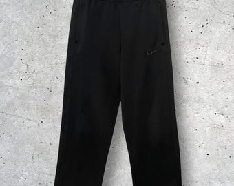 Nike Therma-Fit Youth Black Embroidered Logo Sweatpants // M