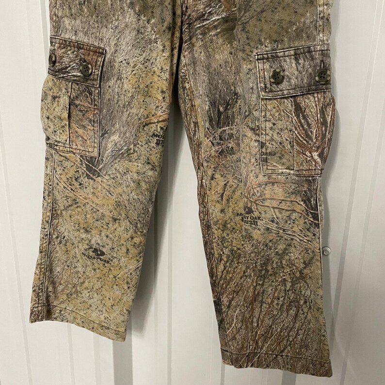 Mossy Oak Brush Camouflage Explorer Cargo Pants // Youth S image 3