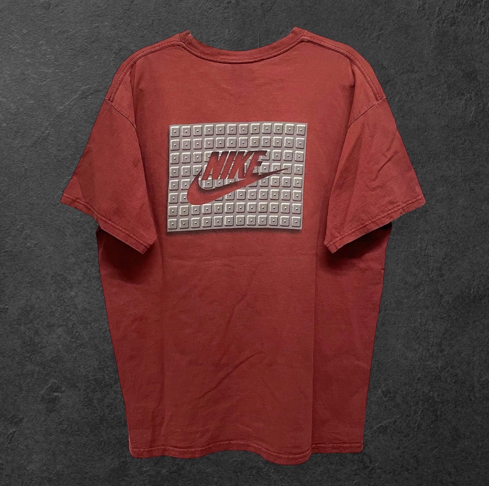 nike box logo t shirt