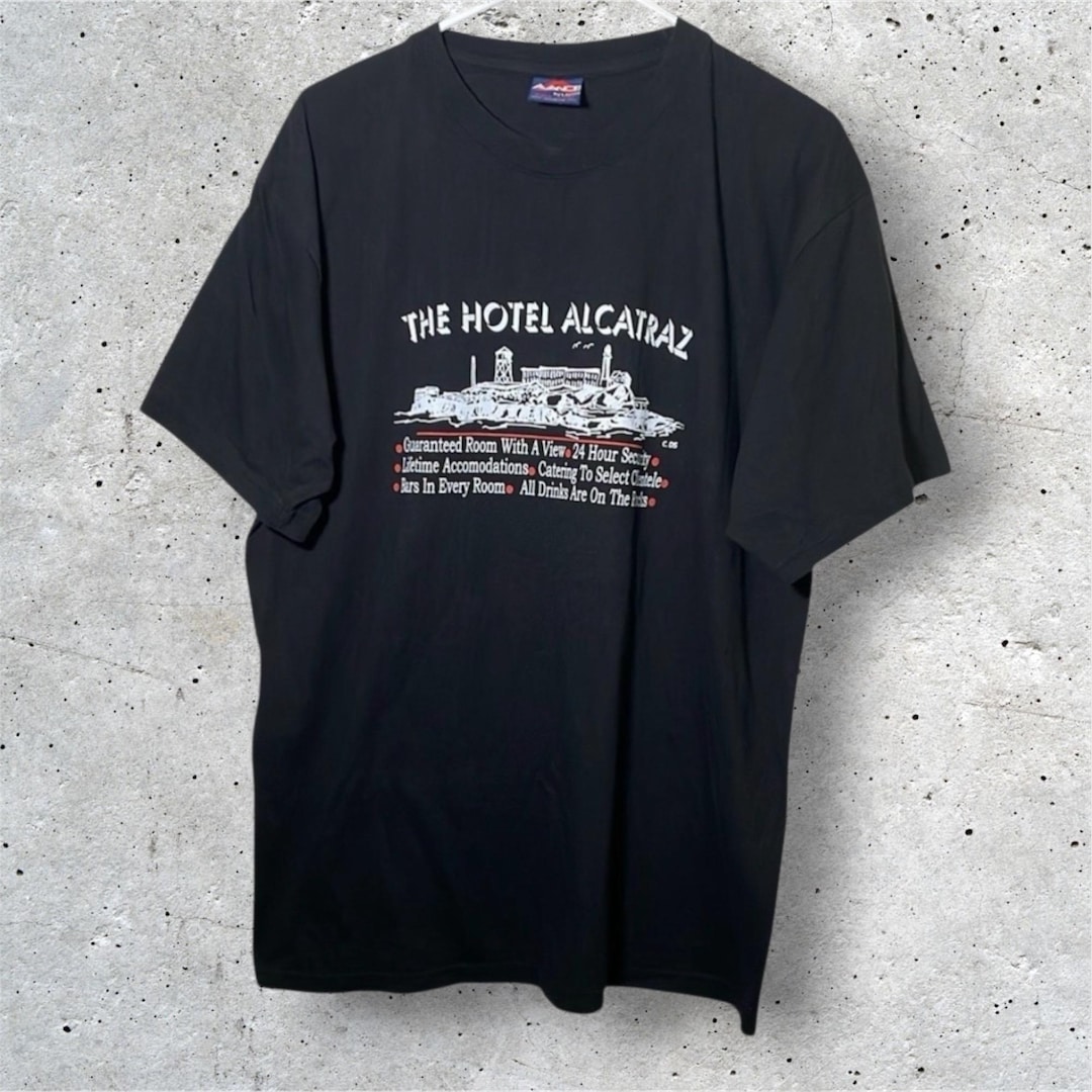 Vintage 1990s the Hotel Alcatraz Funny Souvenir Black T Shirt