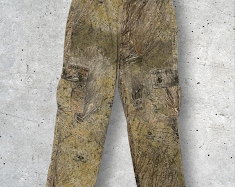 Mossy Oak Brush Camouflage Explorer Cargo Pants // Youth S