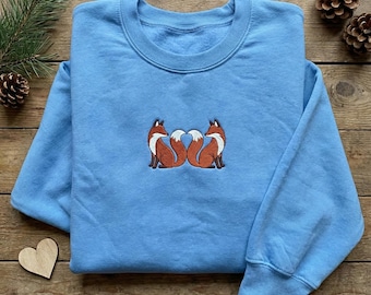 Embroidered Fox Heart Sweatshirt, Woodland Fox Couple Hoodie, Cute Animal Crewneck, Forest Lover Gift, Fox Embroidery Aesthetic Shirt