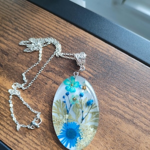 Resin Pendant Necklace Real Flowers in Clear Resin Oval Botanical Jewelry Handmade Nature Gift for Her