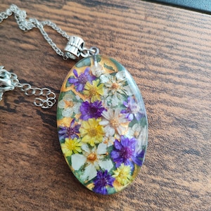Resin Pendant Necklace Real Flowers in Clear Resin Oval Botanical Jewelry Handmade Nature Gift for Her