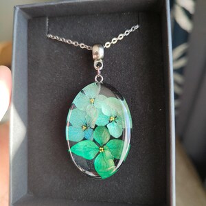 Resin Pendant Necklace with Real Flowers Hydrangea
