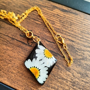 Resin Pendant Necklace Real Flowers in Clear Resin Botanical Jewelry Handmade Nature Gift for Her