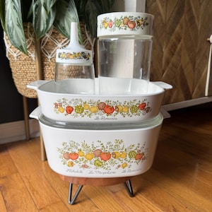 Vintage Corning Ware “Spice of Life” 6-Piece Set. Classic 70s Cookware with Lids and Containers