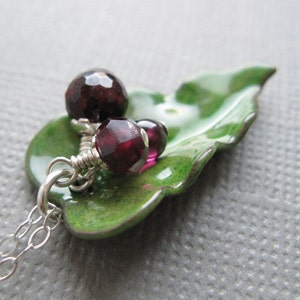 Green Enamel Leaf Necklace Red Garnet image 4