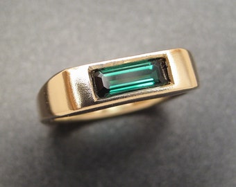 Teal Tourmaline and 14K Gold Ring