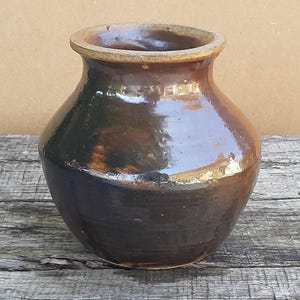 Vaso vintage in gres smaltato, smalto marrone, ceramica smaltata francese degli anni '70, gres marrone, vaso rustico, arredamento country