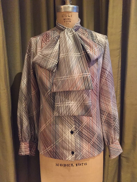 Vintage 70’s/80’s Pussy Bow Secretary Blouse Lill… - image 1